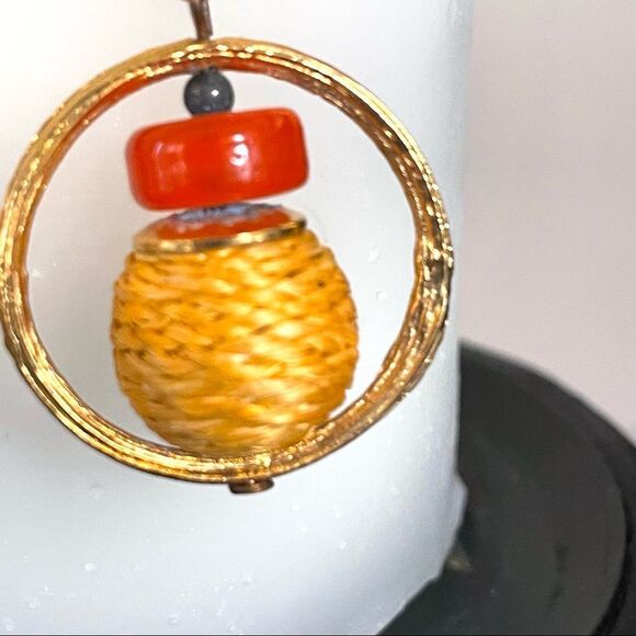 Gold tone drop earrings - Picture 3 of 10